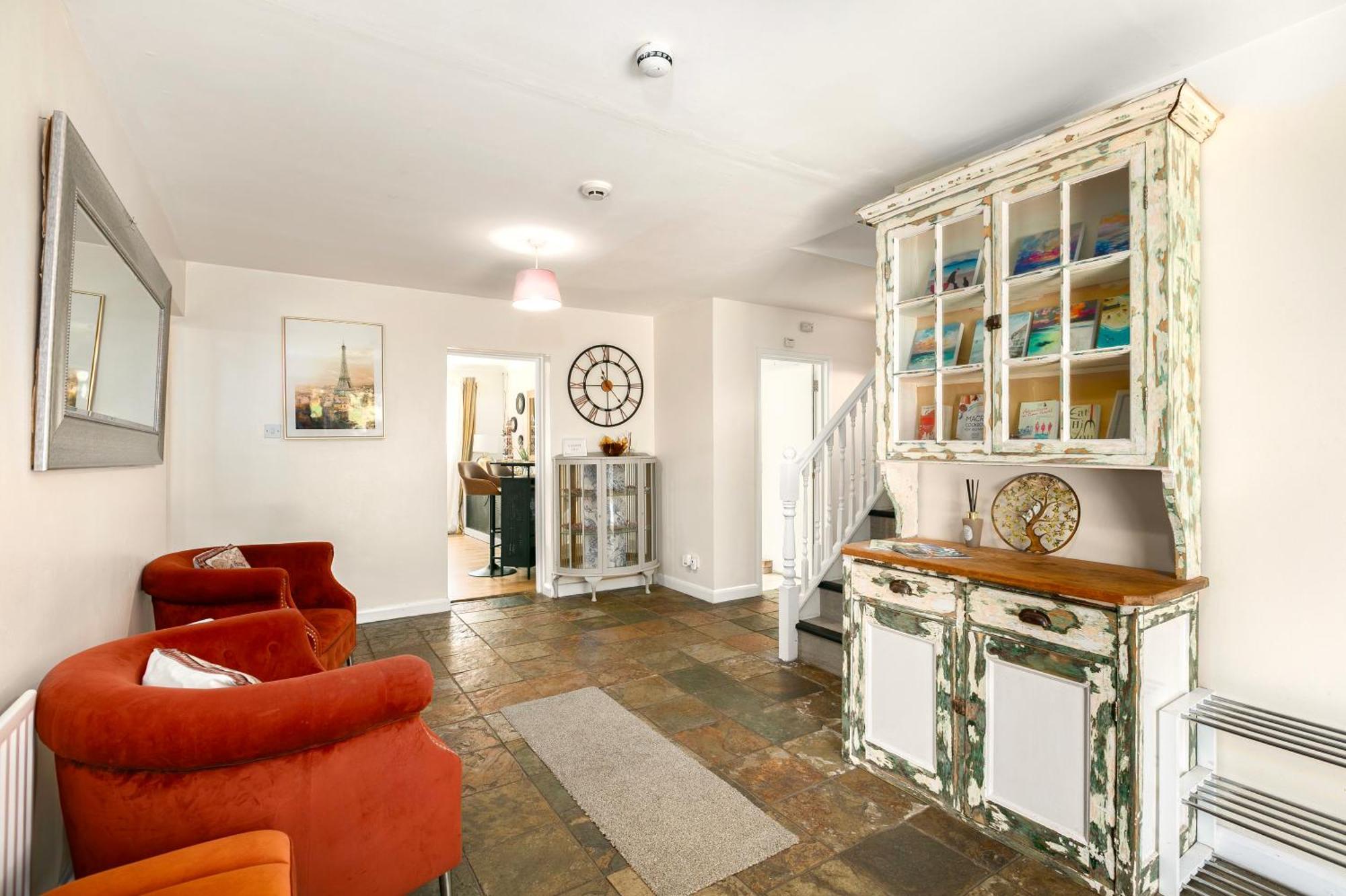 Rural Lodge Stay In Windsor! Hot Tub! Sleeps 20 Брей Екстер'єр фото