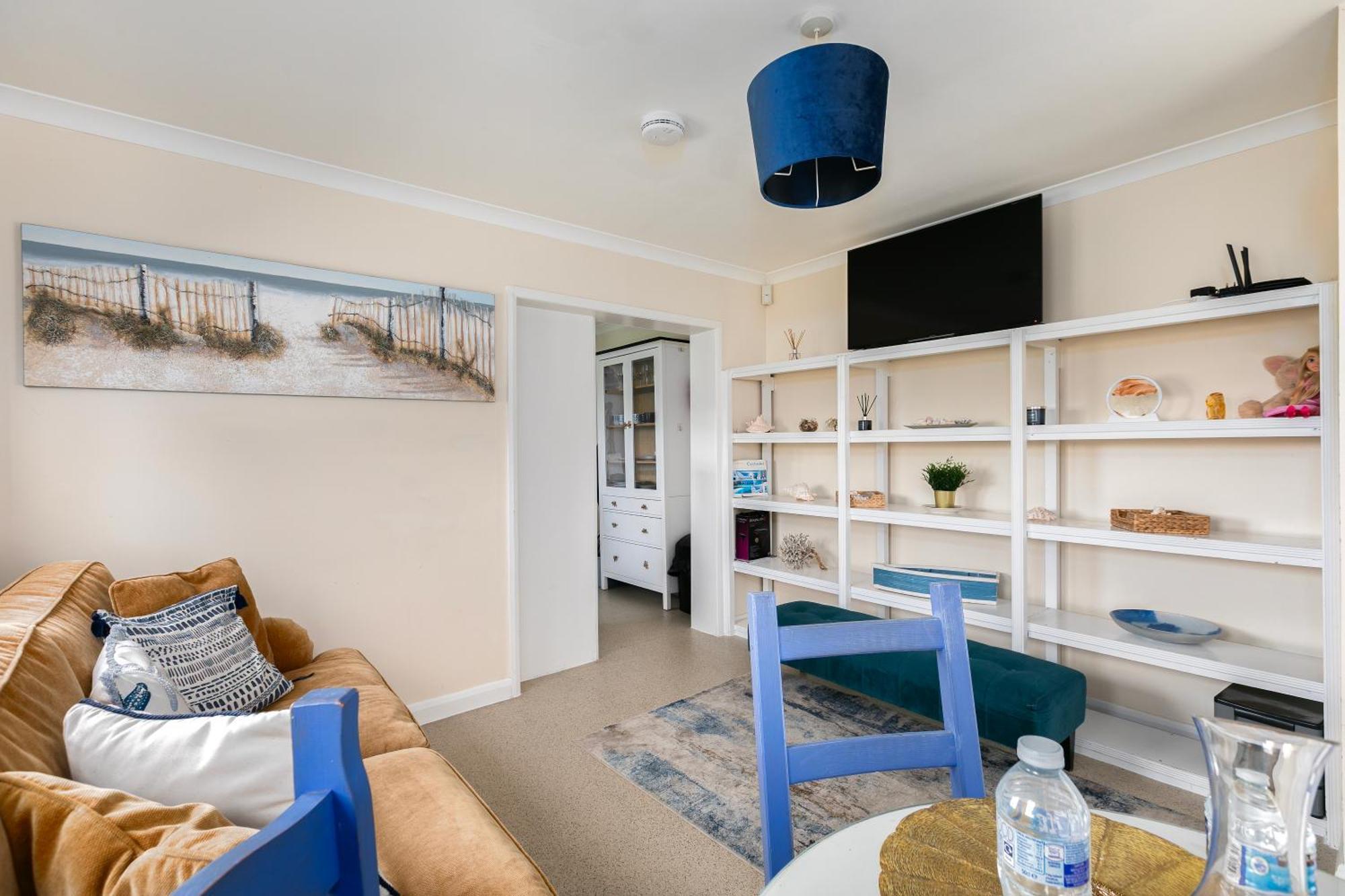 Rural Lodge Stay In Windsor! Hot Tub! Sleeps 20 Брей Екстер'єр фото